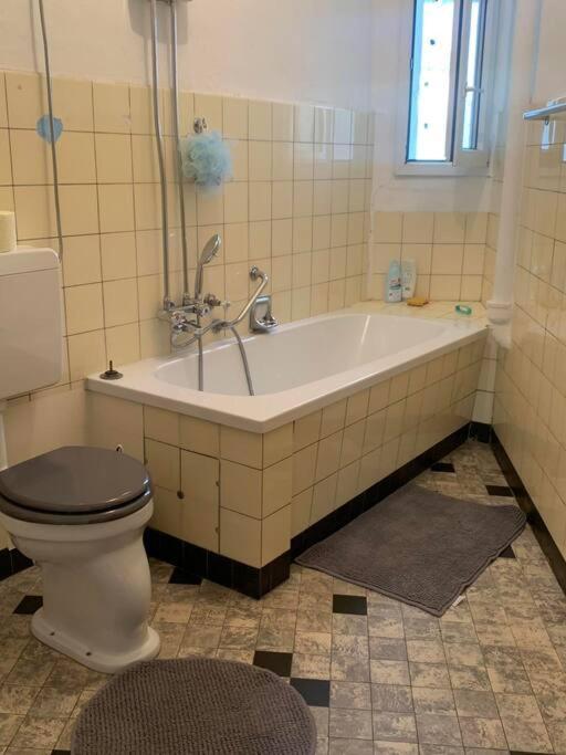 Apartments - 3 Rooms, 3-5 Person Έσσεν Εξωτερικό φωτογραφία